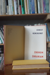 Zbohom zbraniam Ernest Hemingway